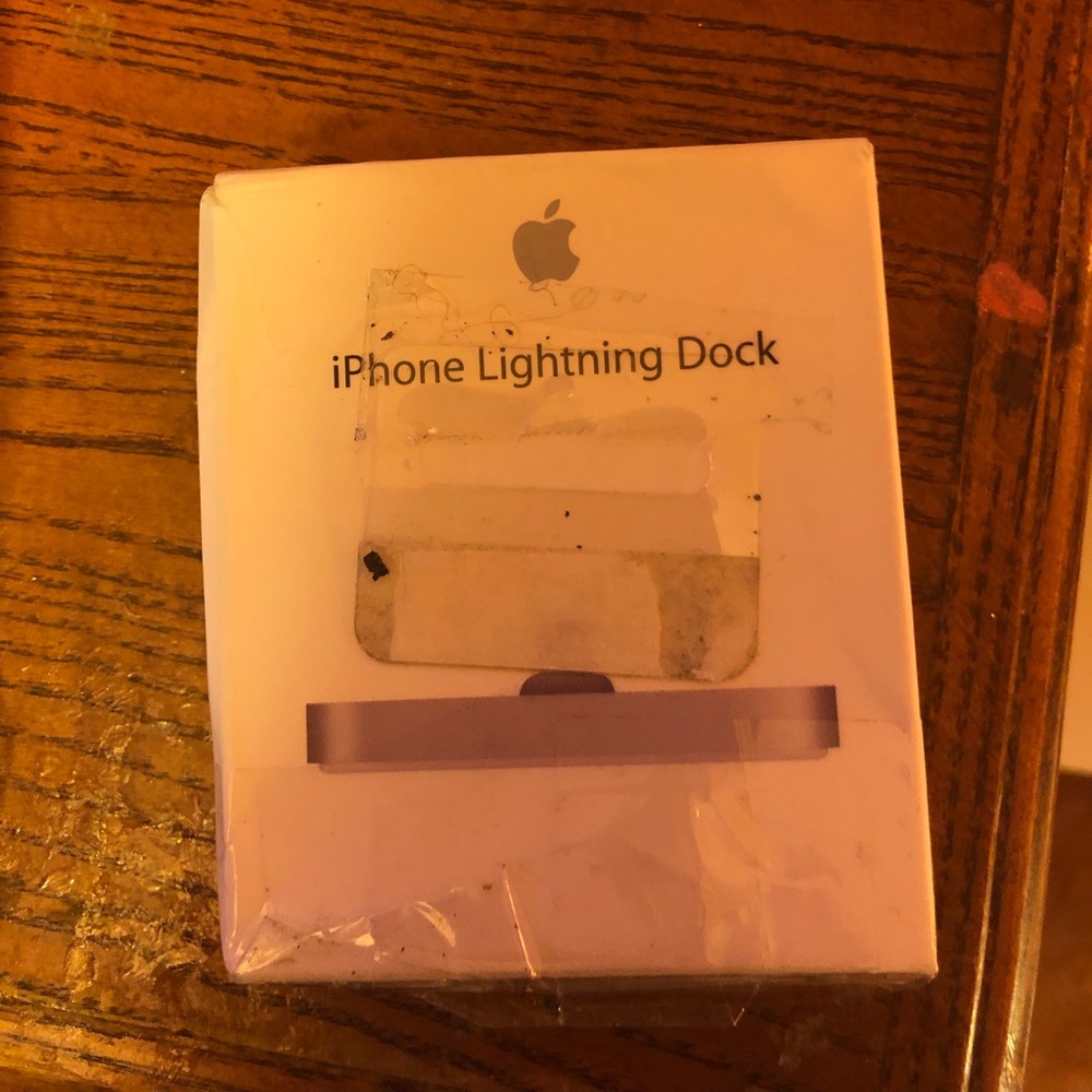 iPhone lightning dock